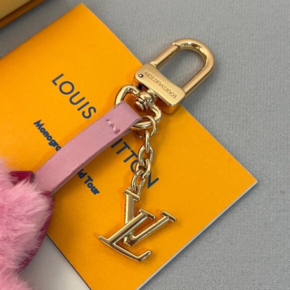 Louis Vuitton Pink Fluffy Flower Bag Charm/Keychain - Picture 4 of 5